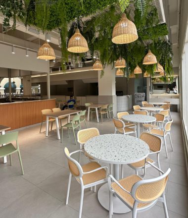 Boustead-Curve-Food-Court_Thumb Boustead-Curve-Food-Court_Thumb